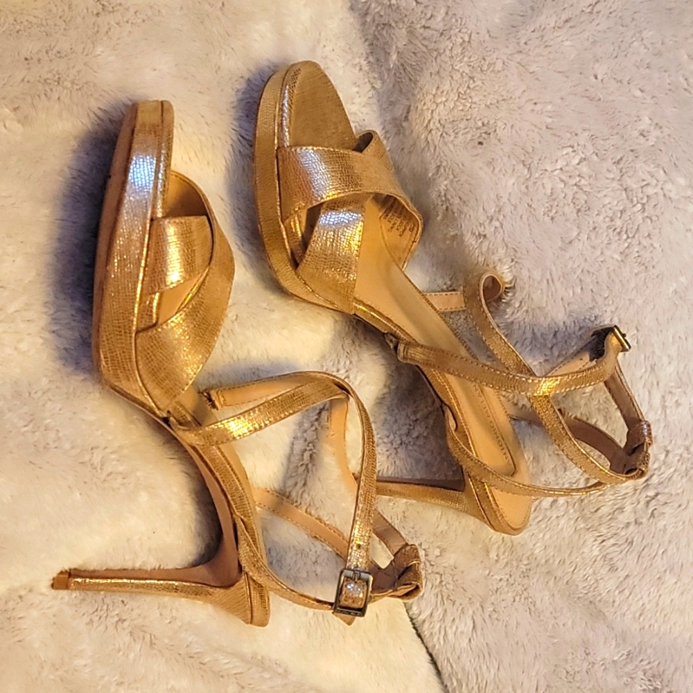 Antonio Melani Gold heels, size 7.5